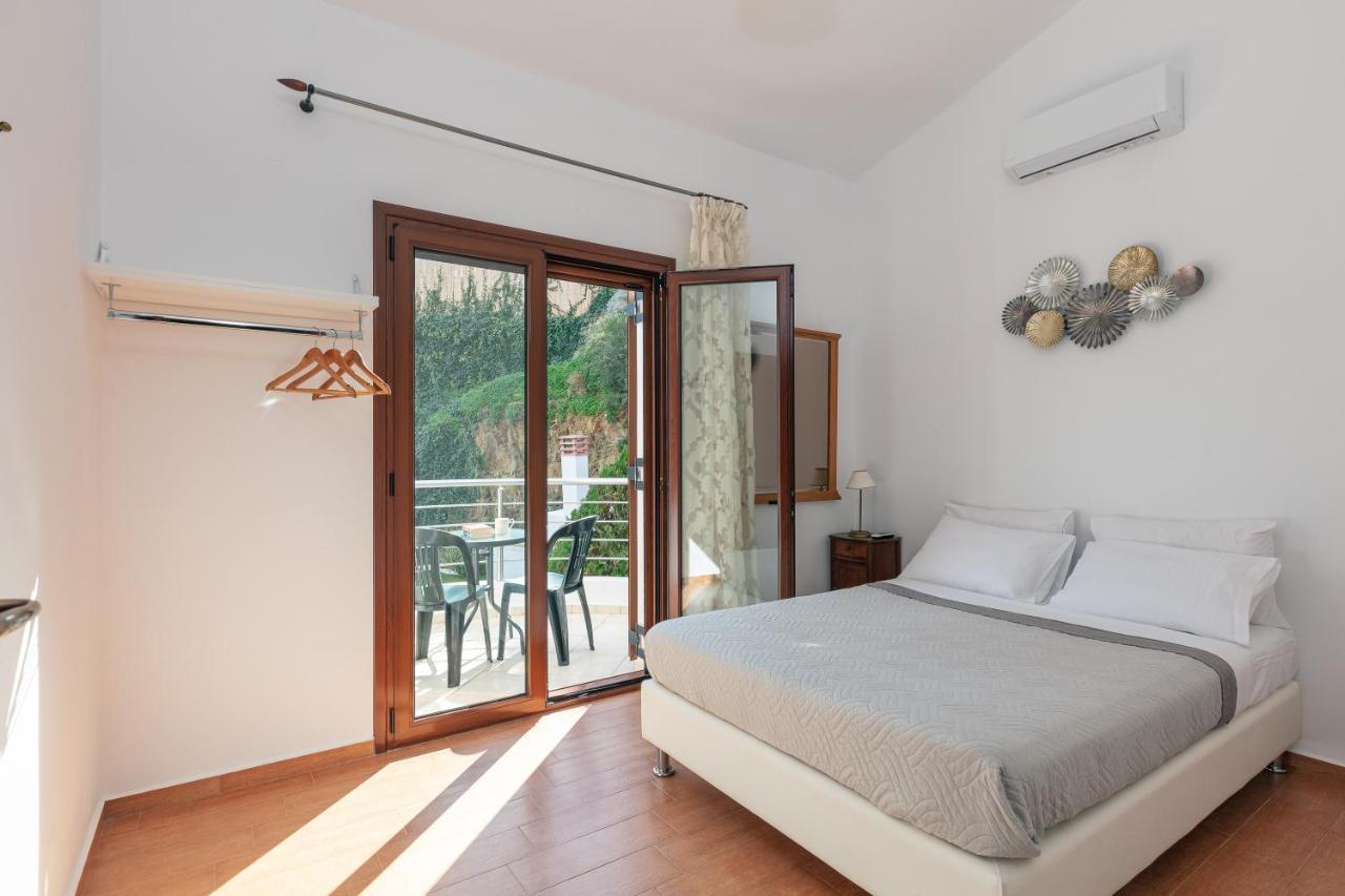 Veranda Sea View Villa, Walking Distance To Beach, By Thinkvilla Agia Pelagia  Exterior foto